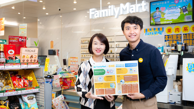 「全家」總動員 打造80萬移工最愛超商 一塊墊板解鎖店員「秒懂」能力
