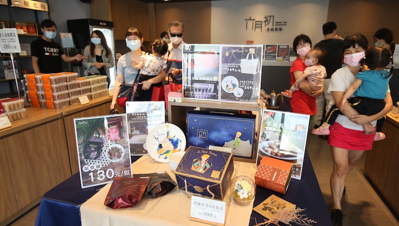 不走觀光路線，8結蛋捲如何「快速到貨」變伴手禮夯品