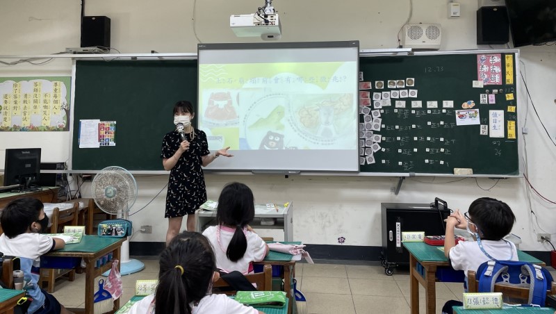 小樹年紀小，一樣有力量守護家園！同安國小「勇敢的怕癢樹」教案獲甲等！