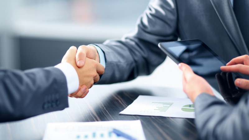 職場英文》Golden handshake可不是黃金握手，而是…