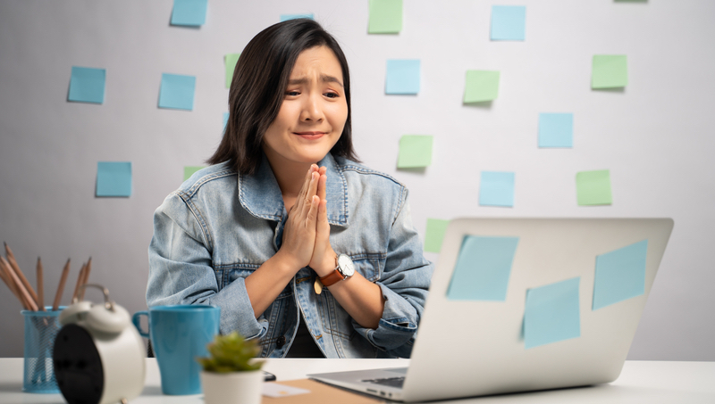 為什麼「幫我問一下」不能用help？3種老外聽不懂的help me