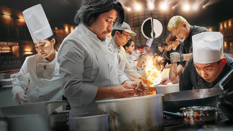 Netflix《黑白大廚》爆紅！拿掉頭銜、純靠盲測，米其林主廚還能贏過學餐廚媽嗎？