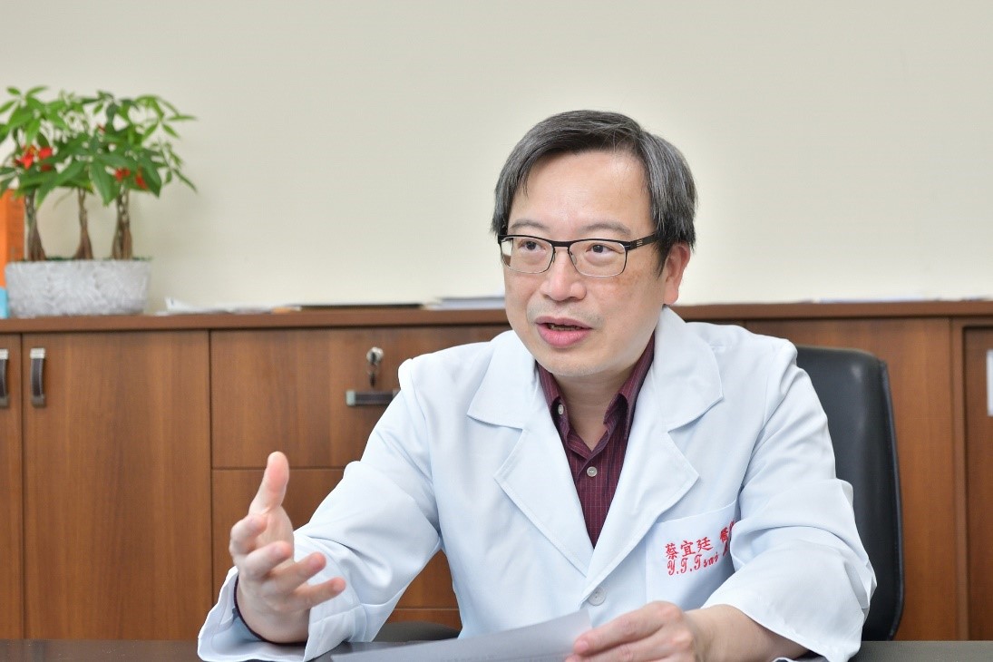 長輩頭暈恐是心臟警訊 治療選擇多！主動脈瓣膜置換免開刀