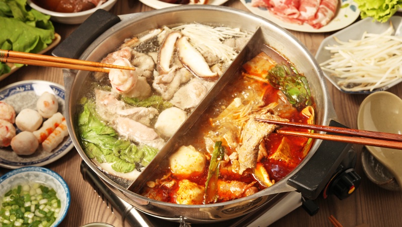 減肥也能吃火鍋！想要低熱量，湯底、主食、火鍋料、醬料這樣選