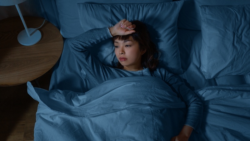 客廳沙發比較好睡竟是有原因的！給失眠者：在床上睡好覺的5個方法