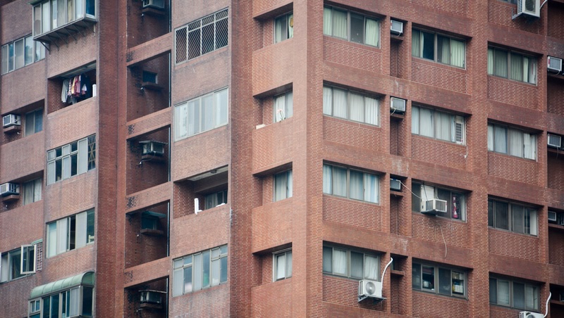專家教看房：社區公布欄、夜間點燈數都是眉角