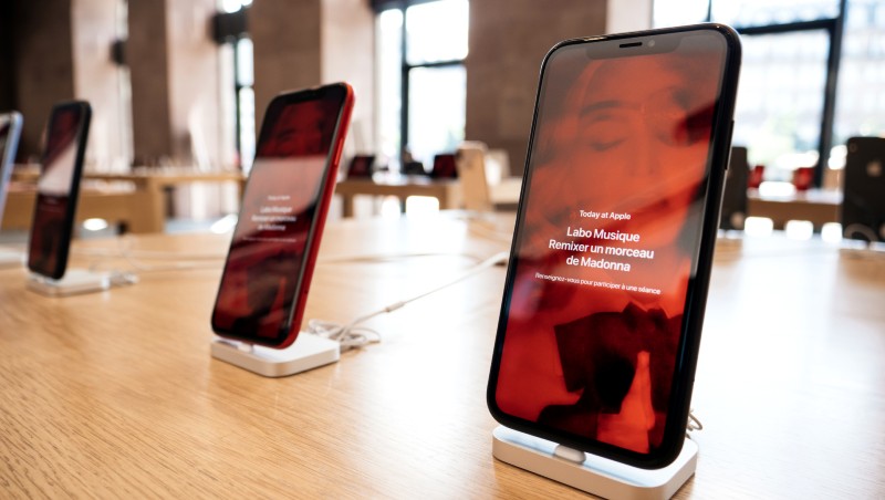 只是為了賺更多？蘋果做「iPhone訂閱」，遠不只為這個原因