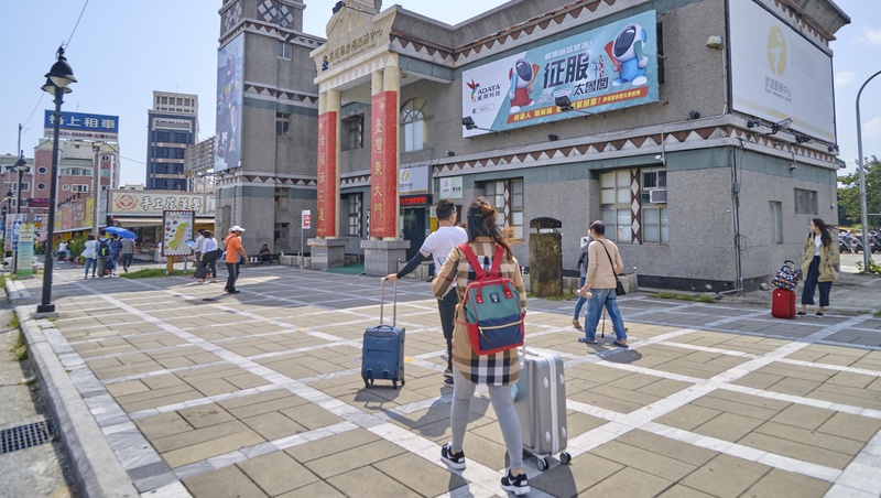 防疫增成本 低價旅遊回不去了
