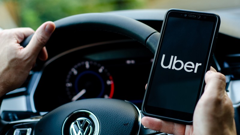 成立十多年，Uber終於賺錢了！營收主力卻不是「本業」？