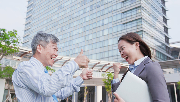主管想鼓勵年輕人別說「加油」！為何說「謝謝」更有用？