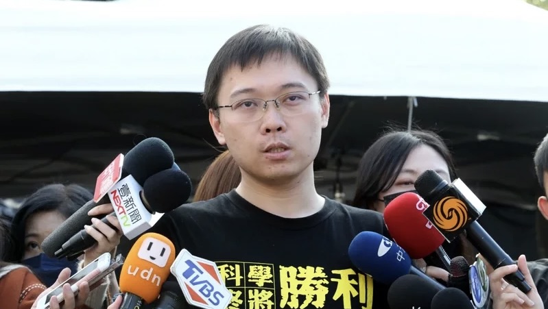 郭台銘今天宣布參選 公布發言人黃士修但不公布副手