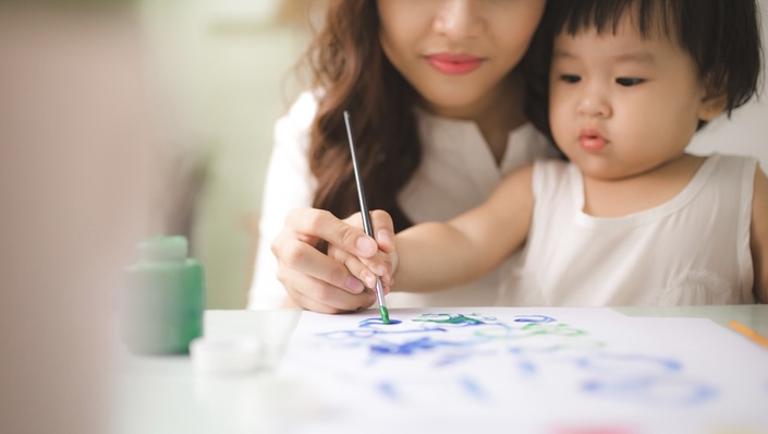 生小孩如果只跟錢有關...研究：政府要補貼到1千萬才會見效
