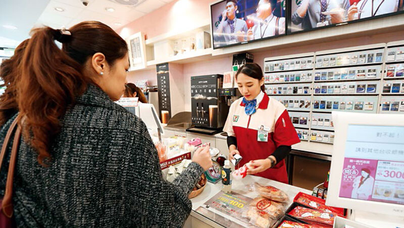 補班日小確幸》咖啡、零食買一送一！四大超商優惠一次看