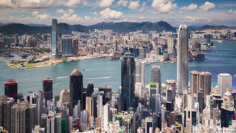 德國之聲》兩個月10萬人移出，為何連親中的香港人也要離開？