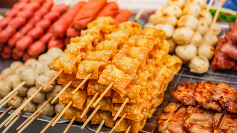 10元炸物攤長成千間店！比食物好吃，更重要的一件事