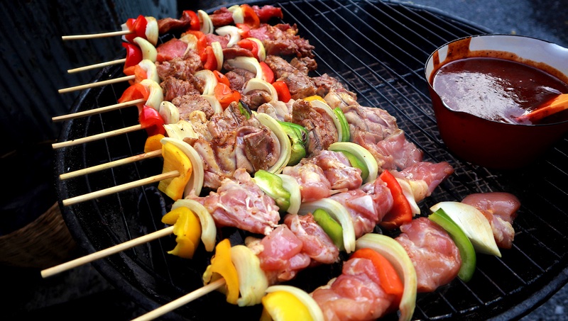 中秋節為什麼要烤肉、吃月餅？中秋節由來習俗、全台活動推薦