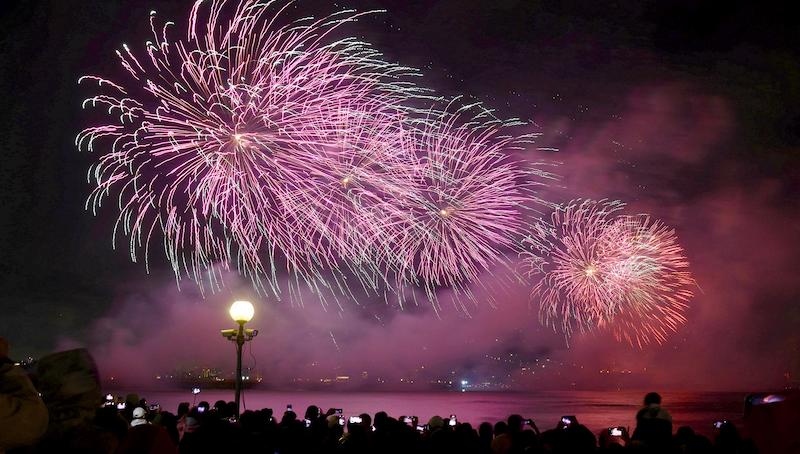 2025新北淡水跨年煙火長13分14秒！演唱會卡司、最佳觀賞點、直播、交通全攻略