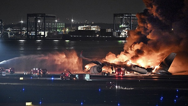 羽田機場撞機，5職員殉職…怎麼發生的？警方正以業務過失致死嫌疑調查