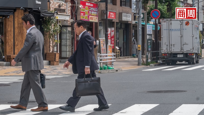 透早先去曬海帶，再去市府上班？日本公務員新日常：兼差救缺工
