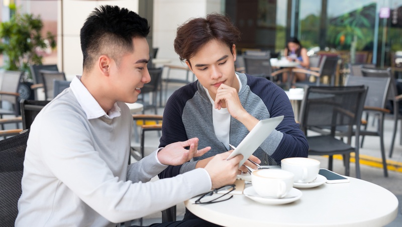 「請你喝咖啡、簡單問個問題」遇到想拗免費的人，該怎麼回？