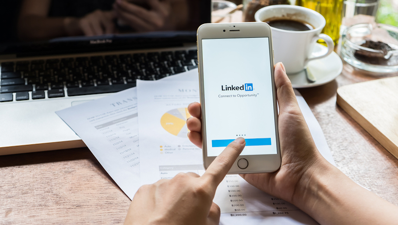LinkedIn活用大全》丟出轉職訊息後，拿到5個以上面試機會的方法