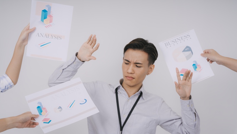多做反而背鍋？同事找你協助，這3種忙不能幫！