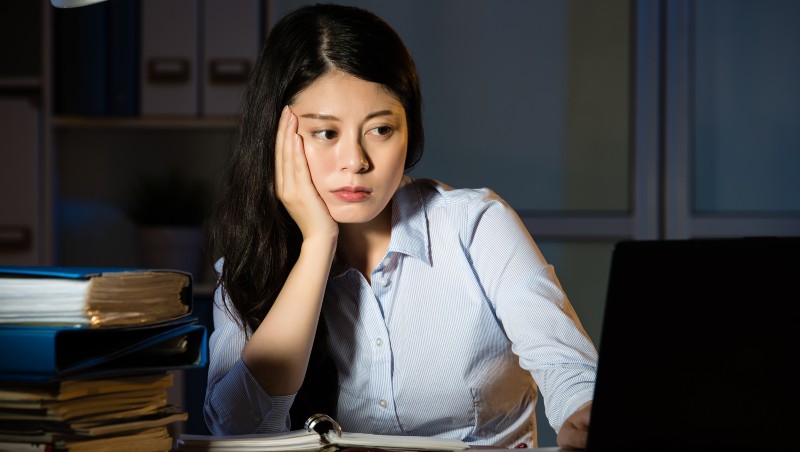 有信心跳槽，沒把握加薪？「舉旗不定」上班族，請做這2件事