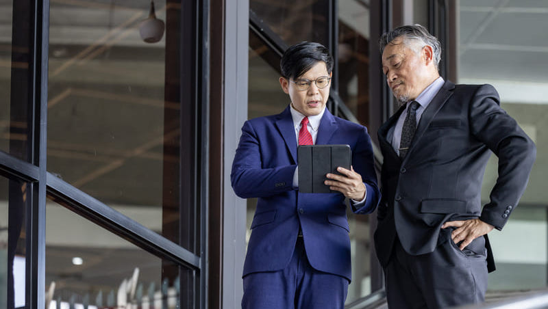 千萬富翁都懂的職場哲學：不主動爭取權益，就沒有任何人會幫你爭取